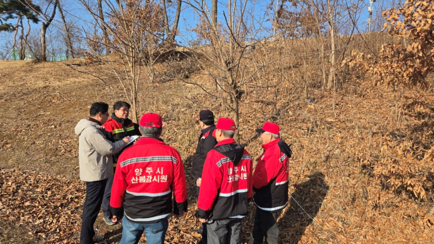 3.4.-백석읍, 산불감시·가로변 정비 현업근로자 안전점검 실시.jpg