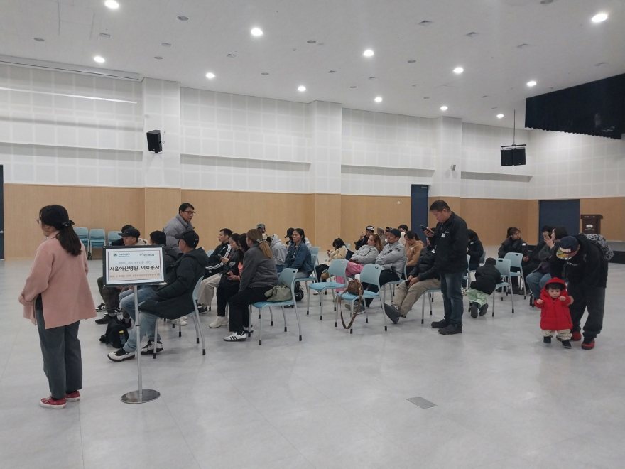 6-2 포천시, 서울아산병원과 외국인주민 대상 무료 의료봉사 실시2.jpg