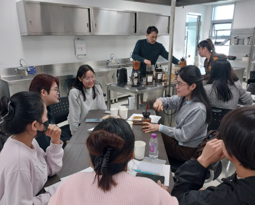 10-3 포천시, 「바리스타 2급 자격증 취득과정」 운영.jpg