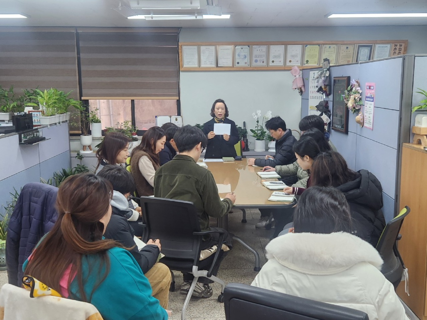3.27.-양주시농업기술센터 농촌자원과, 청렴 교육 통해 신뢰받는 공직문화 다짐.jpg