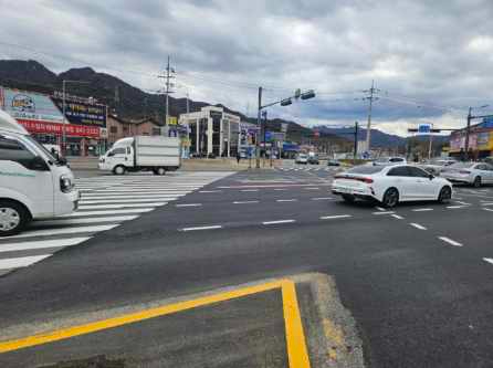 6.도로관리과(의정부시, 만가대 교차로 개선 완료…차로 확대‧불법 현수막 차단)3.jpg