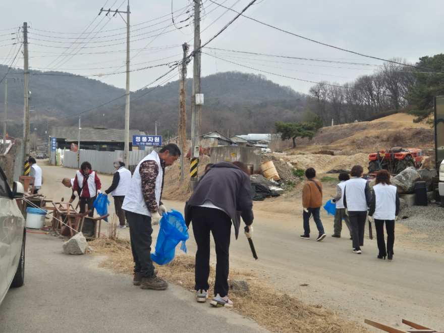 12. 상패동 바르게살기위원회, 봄맞이 환경정화 봉사활동 실시01.jpg