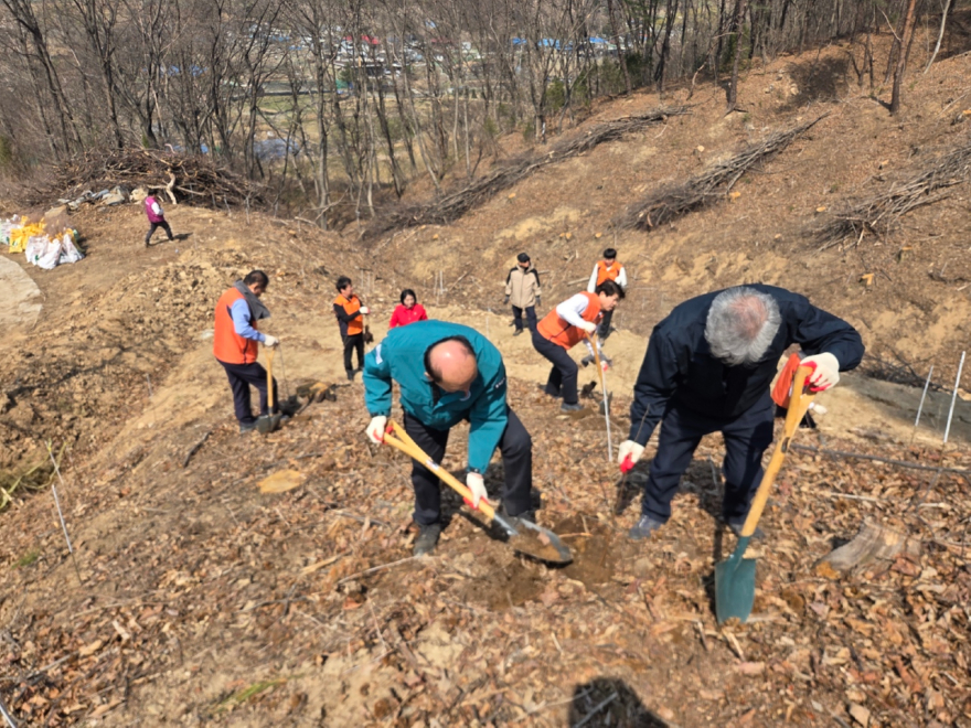 2. 동두천시, 제81회 식목일 기념행사 개최(1).jpg