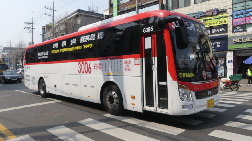 3006 버스.JPG
