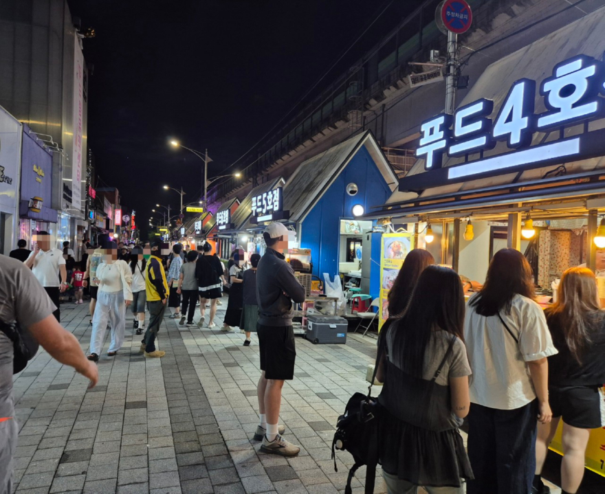 2. 동두천시, ‘보산동 관광특구 체험의 날’성료... 11일 뮤직센터 상설공연으로 열기 잇는다..jpg