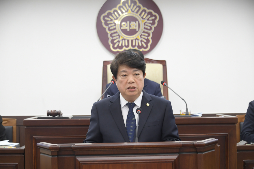 [사진] 김재수 의원.JPG