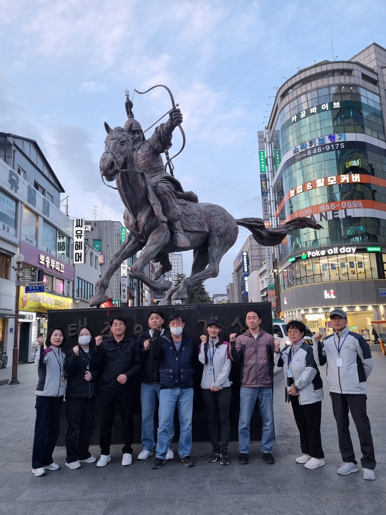 10.보건정책과(의정부시,+행복로+일대+야간+합동+단속+실시+금연구역+흡연·담배꽁초+무단투기+집중+점검).jpg