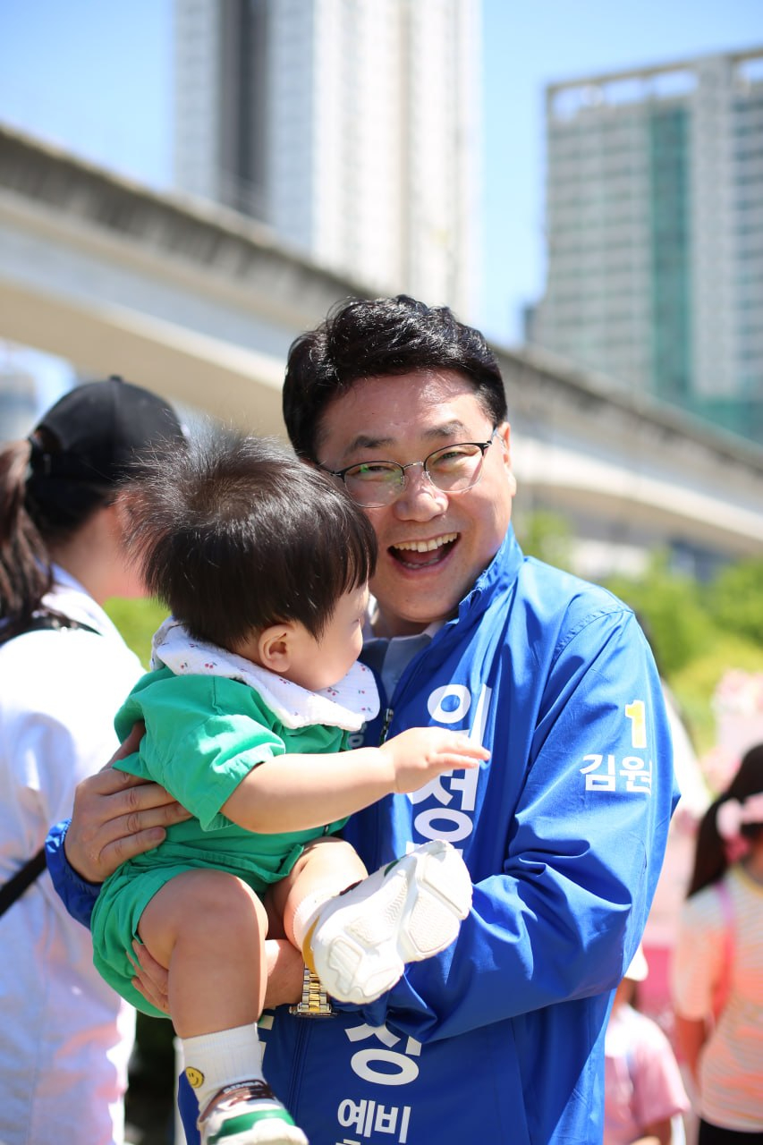 [보도자료] “김원기 의정부시장 예비후보, 어린이날 행사 ‘오늘, 놀이터가 열린다’ 참석”_배포용1.jpg