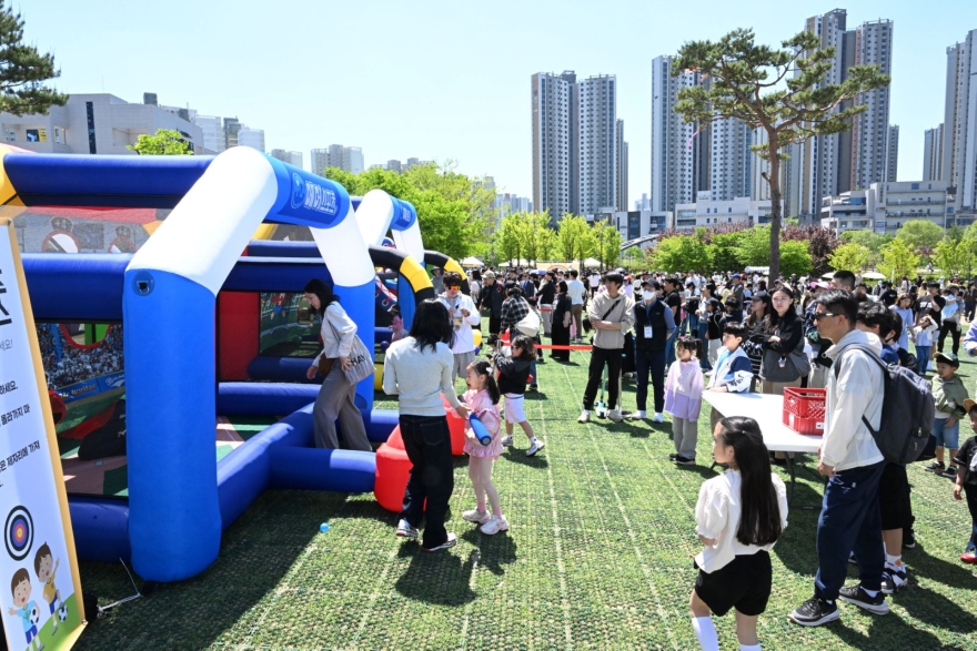5.6.-양주시 어린이날 축제 성황리 마무리… 옥정호수공원 가득 메운 웃음소리1.jpg