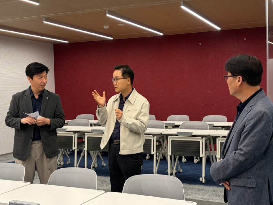 2.기업투자유치과(의정부시,+AI+혁신클러스터+현장+점검+‘운영+본격화’)2.jpg