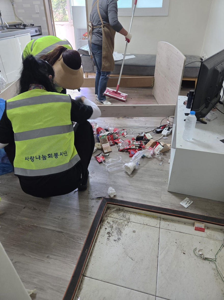 6-2 포천시 사랑나눔봉사단, 취약계층 주거환경 개선 봉사 실시2.jpg