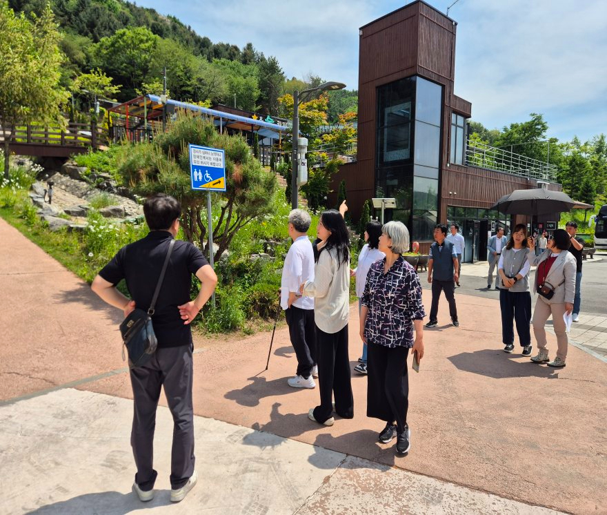 6. 동두천시, ‘무장애관광 편의시설 조사’현장실사.jpg