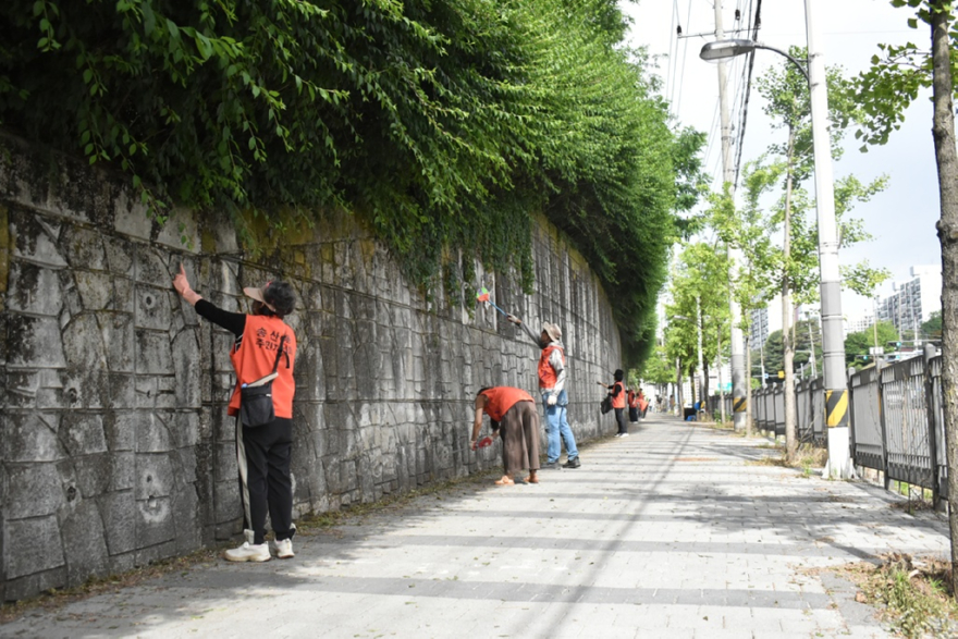 4.송산1동(송산1동+주민자치회,+벽화사업+본격+시동).JPG
