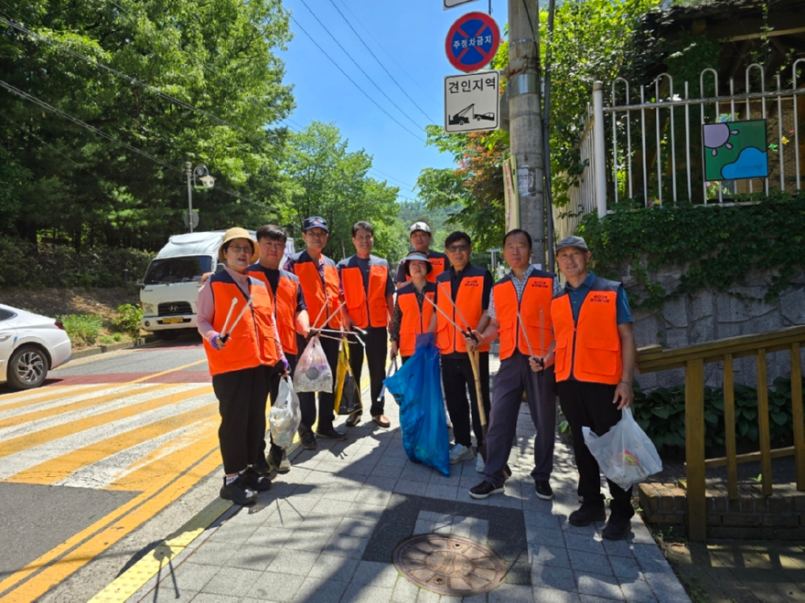 5.송산2동(송산2동+방위협의회,+오목문화공원+일대+깨끗한+마을+만들기+앞장)2.jpg