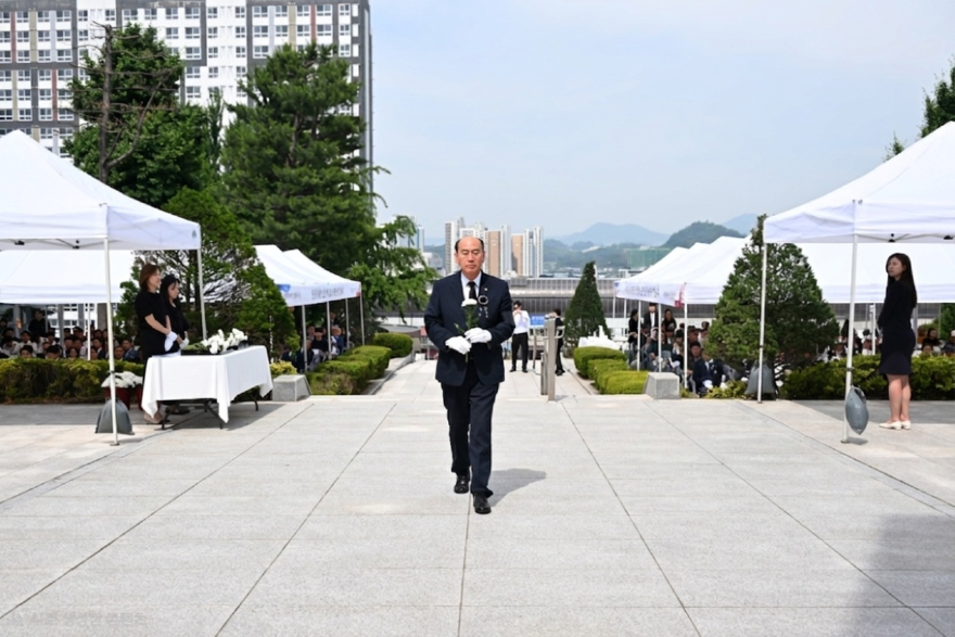 1. 동두천시 「제71회 현충일 추념식」 개최(3).jpg