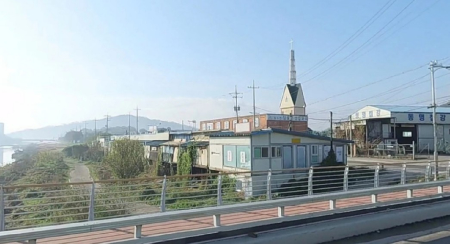 (기획보도1-4)신천선업교(정비전).jpg