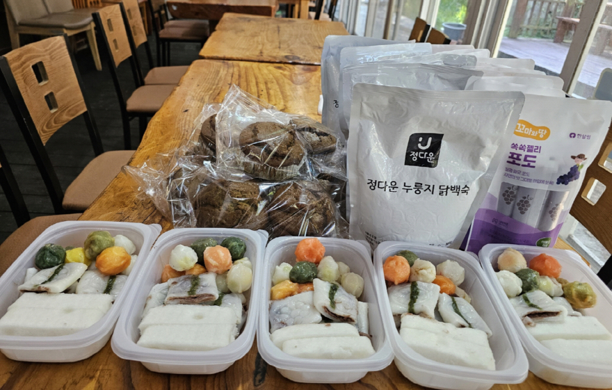 7-3 포천시 영북면 바위식당, 영양과 온기 담은 도시락으로 어려운 이웃 5가구에 나눔 실천2.jpg
