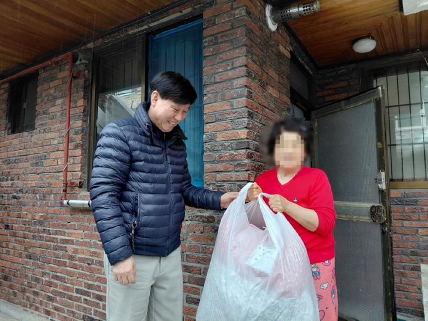 8.송산1동(송산1동+예닮교회,+매월+세탁봉사로+지역사회+나눔+실천).jpg
