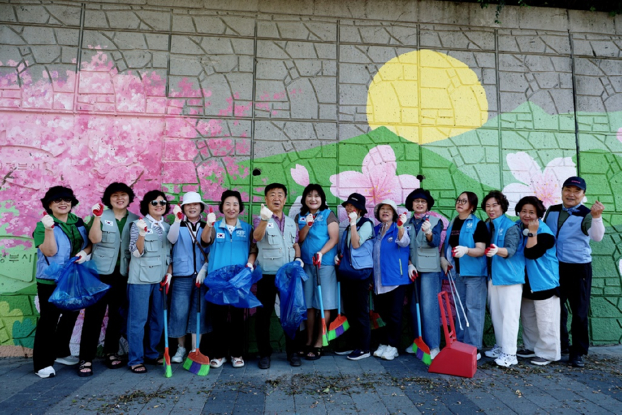 10.송산1동(송산1동+자유총연맹,+지역의+자랑+공유하며+환경+정화+실시)2.jpg