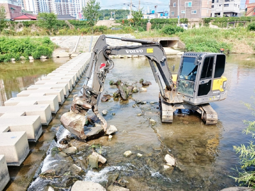 1.생태하천과(의정부시,+중랑천+징검다리+물길+열어+집중호우+대비+강화)2-작업중.jpg