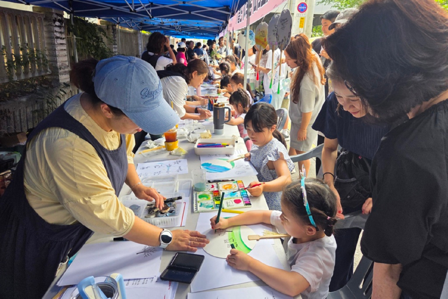 신곡2동(신곡2동+주민자치회,+걷기+행사+‘안녕하신곡+건강하신곡’+성황리+개최)4.jpg