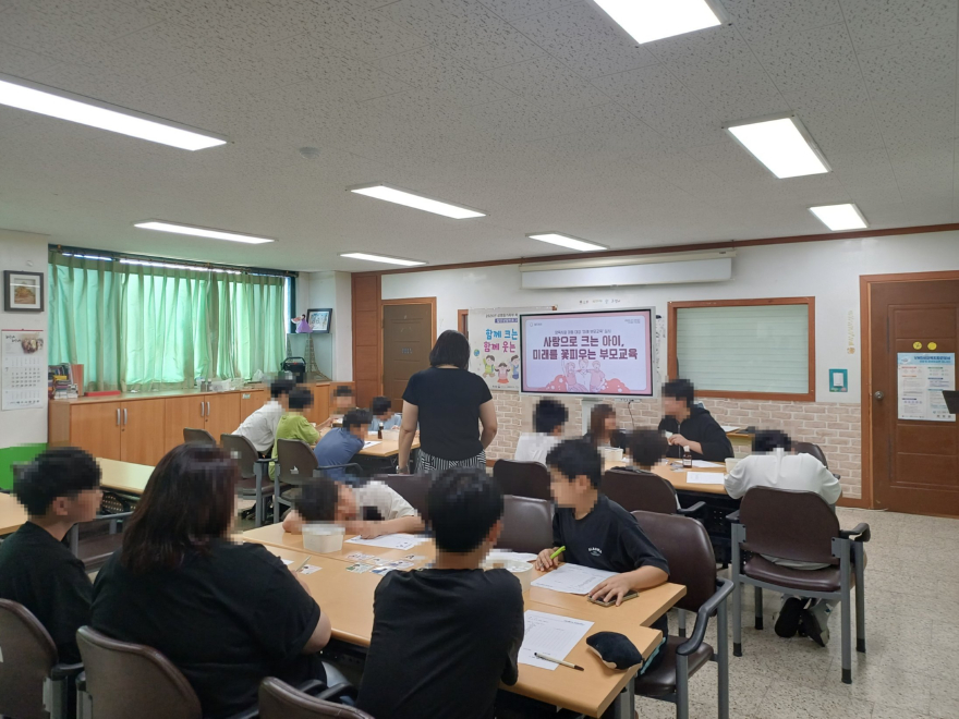 4. 동두천시, 「사랑으로 크는 아이, 미래를 꽃피우는 부모교육」 운영(2).jpg