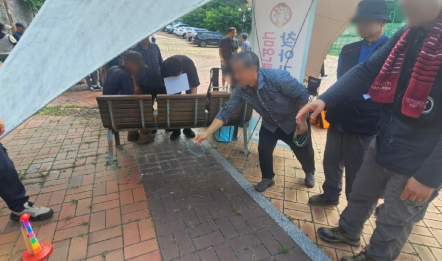 4.보건정책과(의정부시+보건소,+직동근린공원에서+찾아가는+건강캠페인+운영)2.jpg