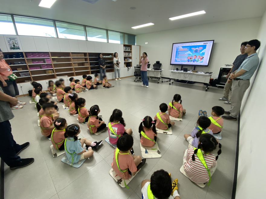8.5.-양주시, 유아동 드론‧로봇 체험교육 성료… 507명 미래 기술 체험1.jpg