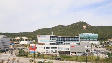 [기자수첩] 현장의 신뢰, 정치의 언어가 되다 — 전직 소방공무원 34명의 지지 선언이 말하는 것
