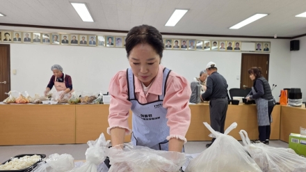 이동면 지역사회보장협의체, 소외계층 위한 '사랑의 반찬 나눔' 봉사 펼쳐