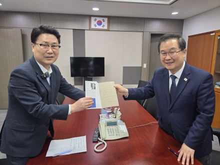 “의정부의 이재명이 되십시오”... 이건태 의원, 김원기 예비후보에 강력한 ‘개혁 리더십’ 주문