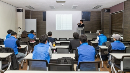 공노총 “공무원 83% AI 활용 중... 정부는 책임 전가 방지책 마련하라”