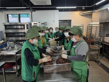 포천시새마을회, 장애인의 날 맞아 빵 800개 전달