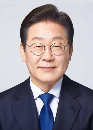 이재명 대통령 “어린이는 온전한 인격체... 존엄 존중받는 사회 만들 것”