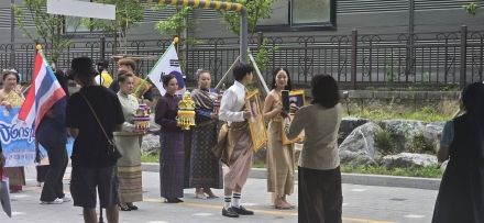 ‘물듦’의 따뜻한 나눔, 태국 송끄란 축제서 빛났다… 외국인·다문화 가정에 생필품 전달