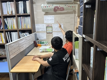 의정부시, 노인 영어 지도자 ‘제니퍼 할머니·톰 할아버지’ 시범 사업 중간 점검