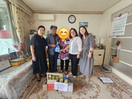 한국자유총연맹 포천시지회, 독거어르신 대상 '사랑의 생활물품' 전달
