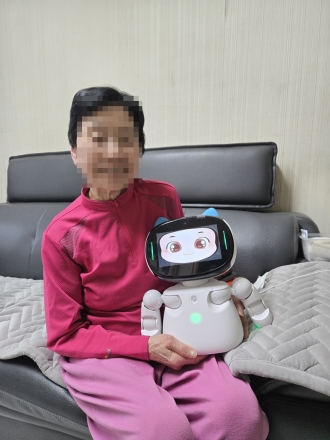 의정부시 보건소, AI 로봇 활용 독거 어르신 맞춤형 건강케어 전개
